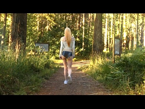 ❤️ Vakker kvinne beveger seg sakte, ikke nakenvideo ☑ Kvalitetssex ved no.pornmega-com.ru ❌